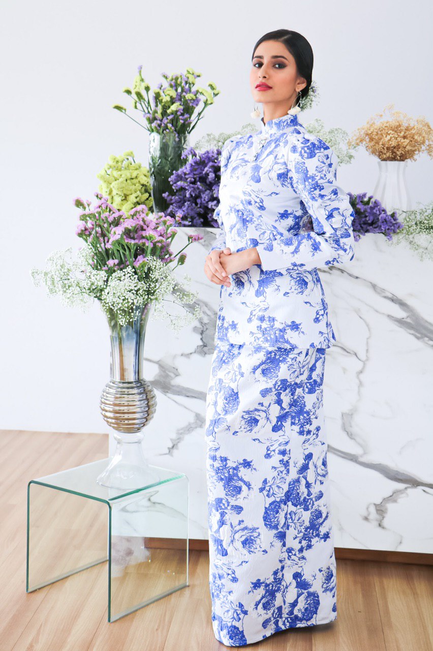 LORENE KURUNG IN ROYAL BLUE