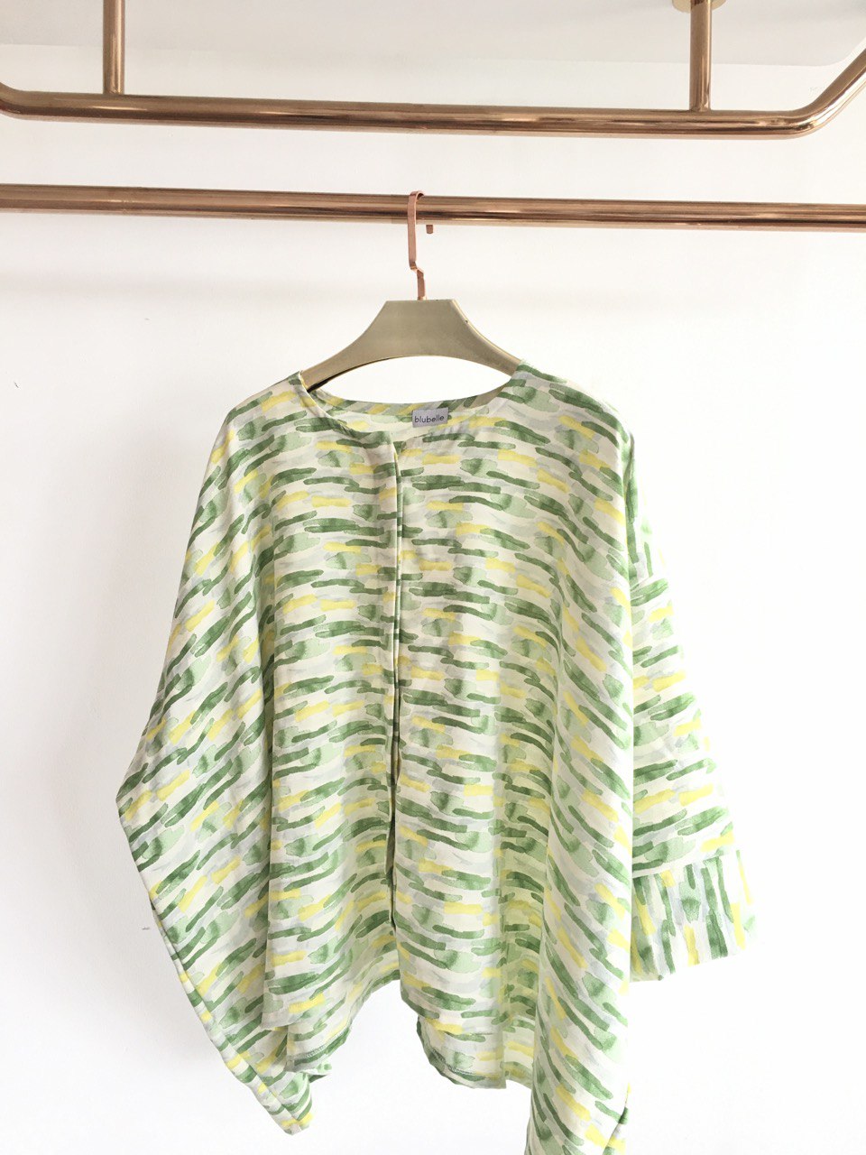 AVERIE OVERSIZED TOP IN LEMONADE