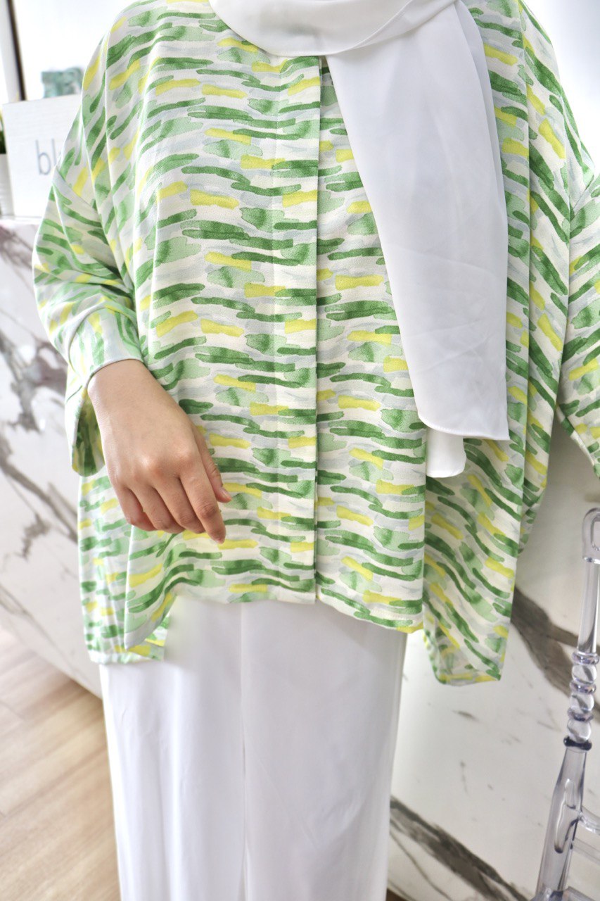 AVERIE OVERSIZED TOP IN LEMONADE