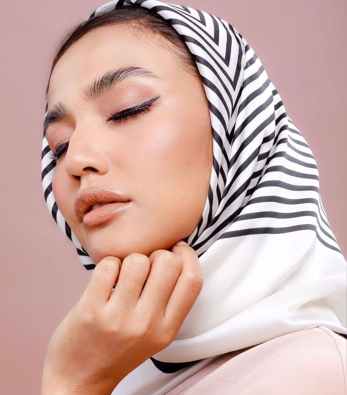 Yara Square Scarf